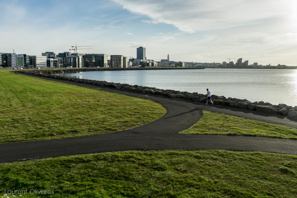 Vue sur la baie de Reykjavik coté ville